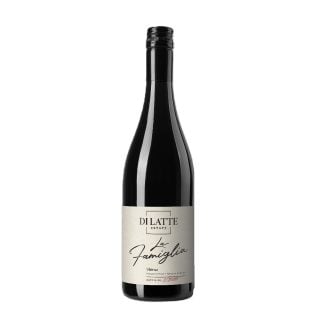 Di Latte Estate La Famiglia Shiraz